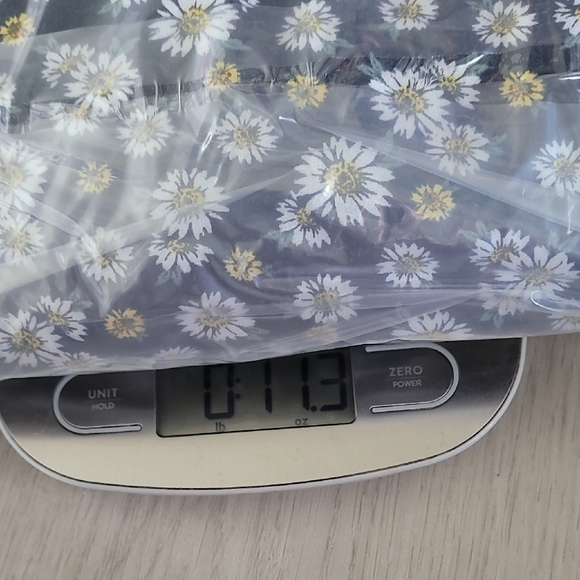 Abercrombie Kids Girls Smocked Daisies Dress Size 13/14 Open Back Off Shoulder - Picture 11 of 12